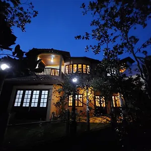 Konukevi Mystique Hideout
